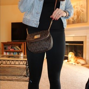 Michael kors crossbody purse